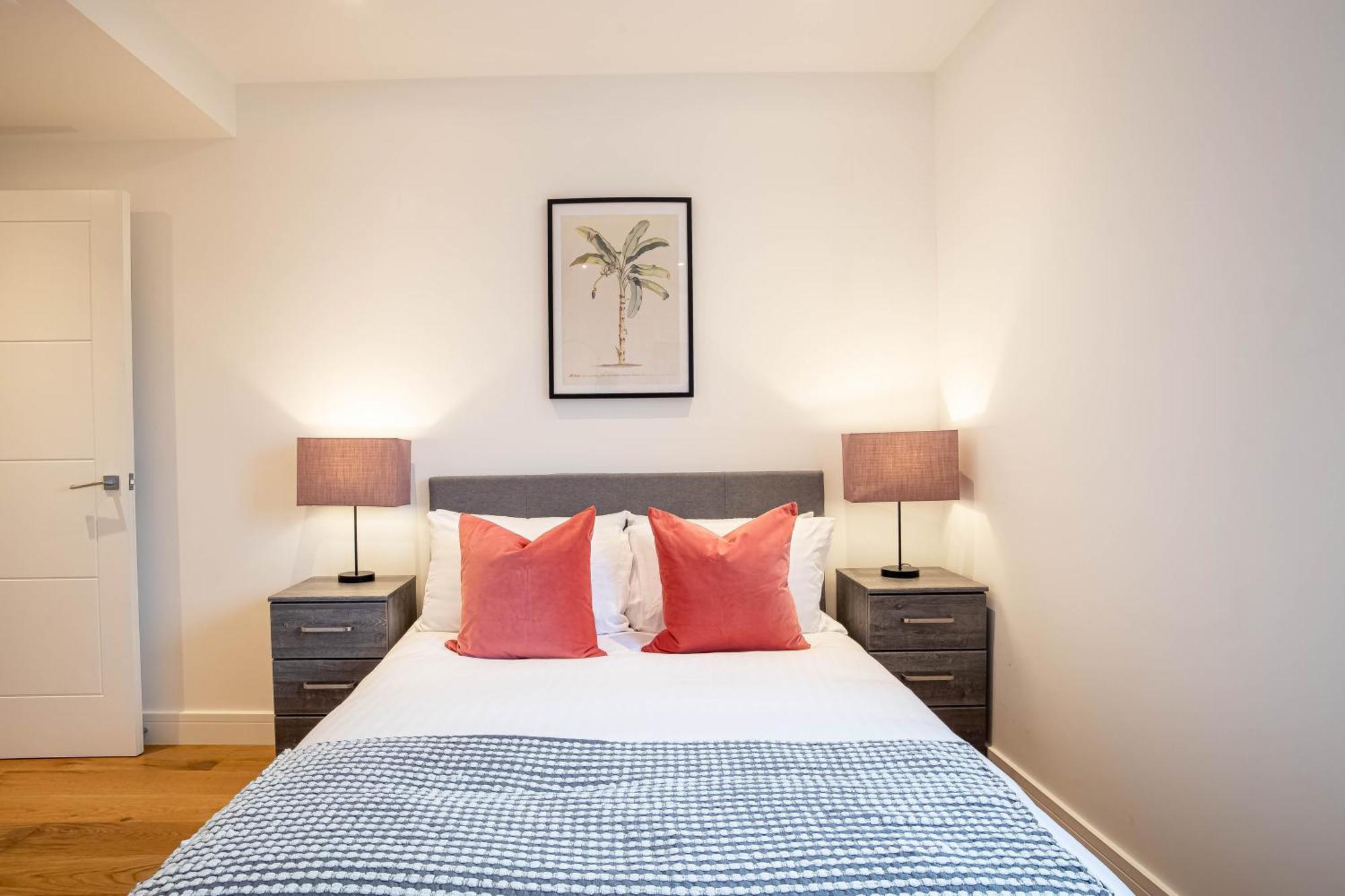 Deluxe Chic 1 2 Bed Apts Near Heathrow Legoland Windsor Slough Villa Esterno foto