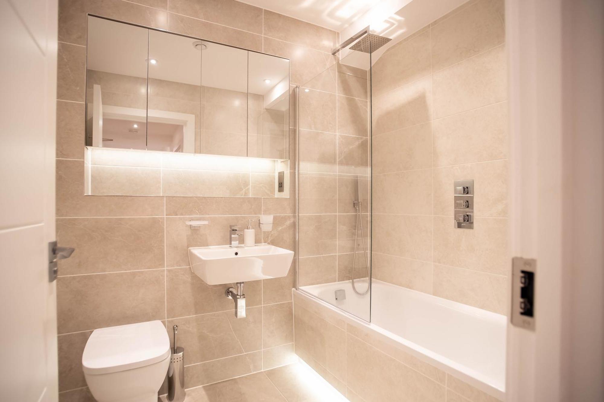 Deluxe Chic 1 2 Bed Apts Near Heathrow Legoland Windsor Slough Villa Esterno foto