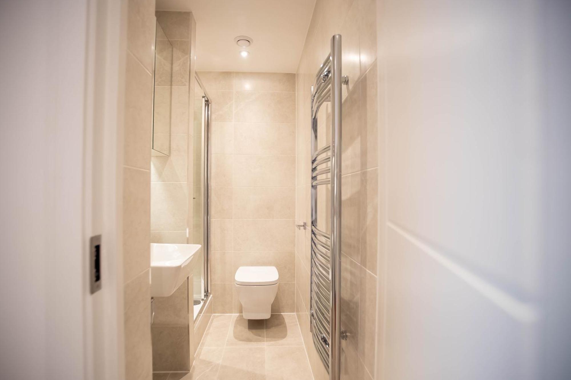 Deluxe Chic 1 2 Bed Apts Near Heathrow Legoland Windsor Slough Villa Esterno foto